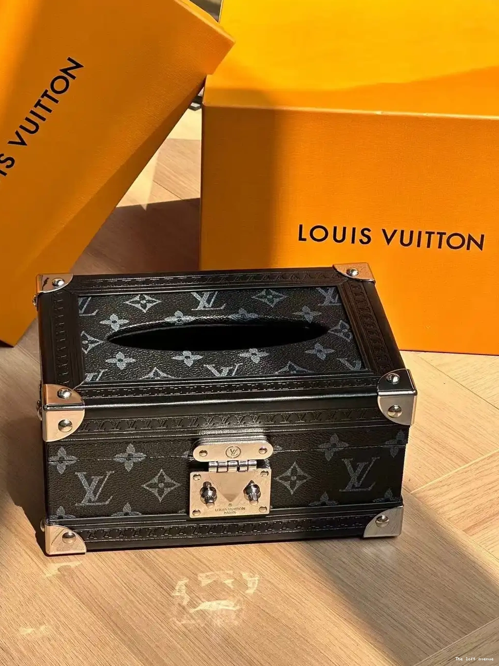 TISSUE BOX LV COVER 0510